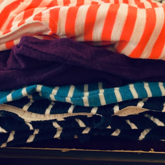 Old Navy 4-pk bundle Tank Tops sz M - Picture 2 of 16